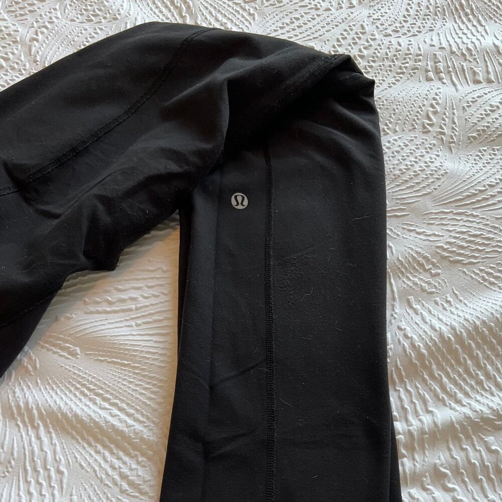 Women's Lululemon Reversible Black, Coral Leggings Size 6 Used/Fair Condition - Picture 7 of 7